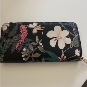 Kate Spade Continental Wallet